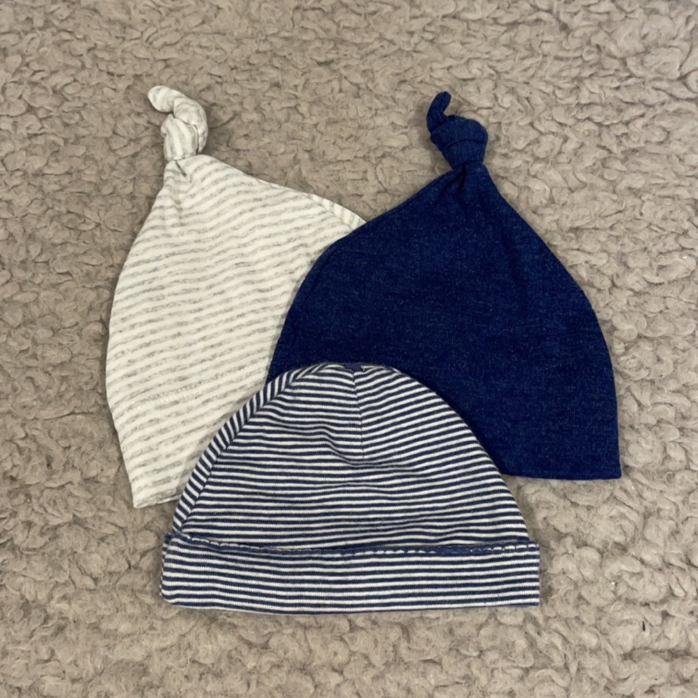 12 Piece Newborn Bundle 💙👶🏼 - Picture 11 of 11